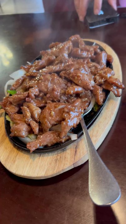 Yujo - Mongolian beef was delicious - Sushi Bars Near Me - Dracut, Massachusetts