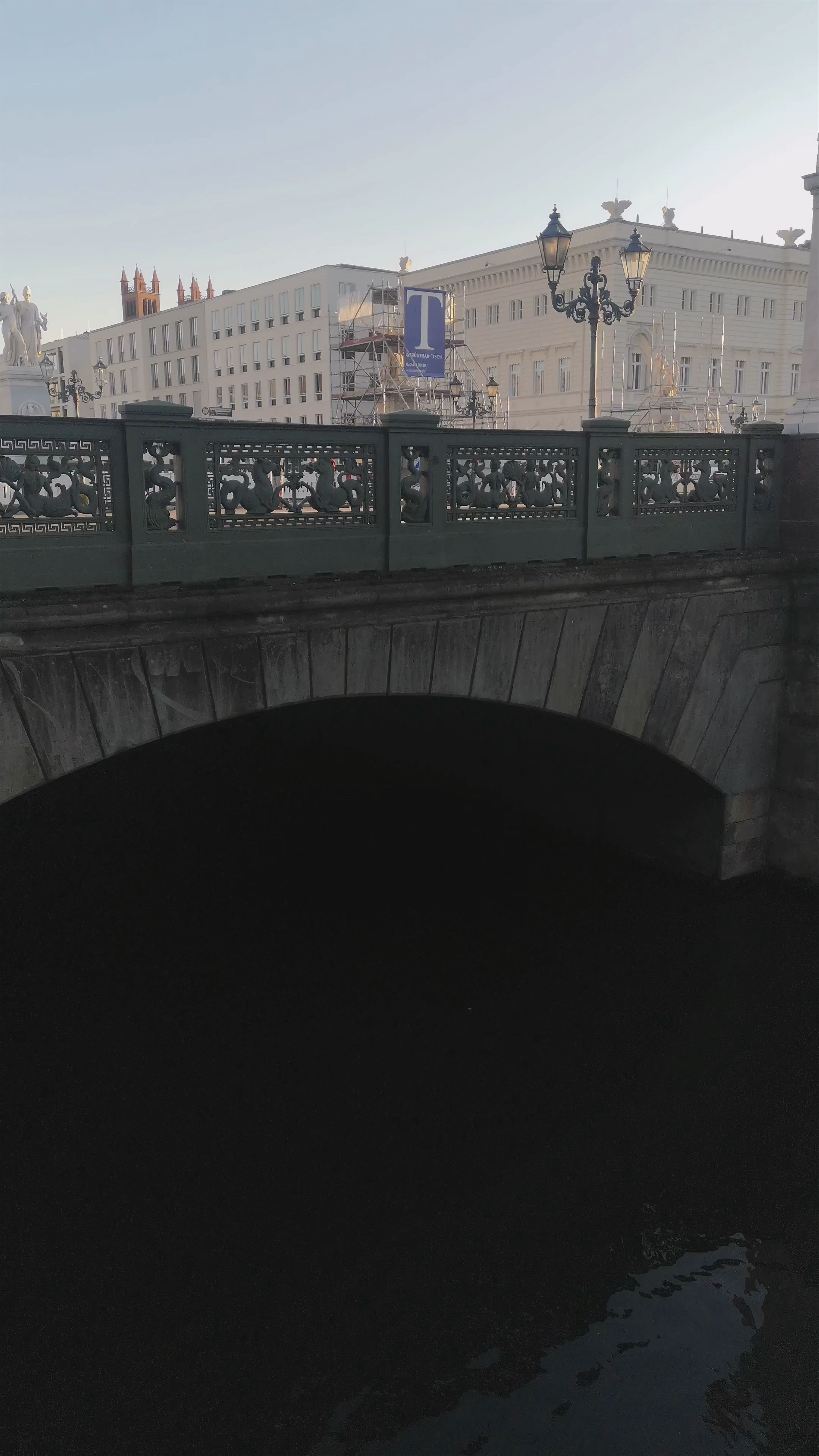 Schloss Bridge