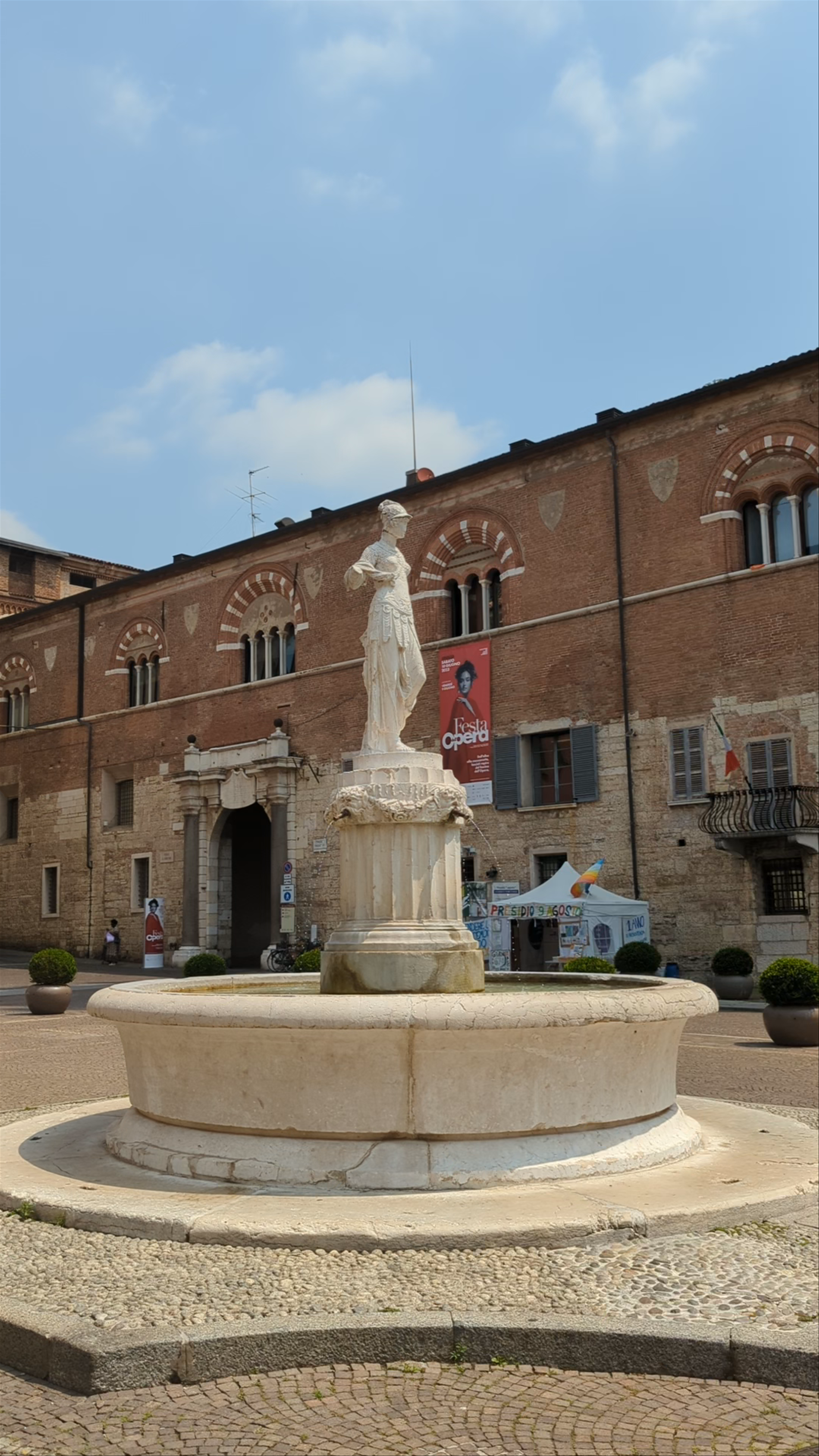 Paul VI Square: A Serene Slice of Brescia's Historic Heart