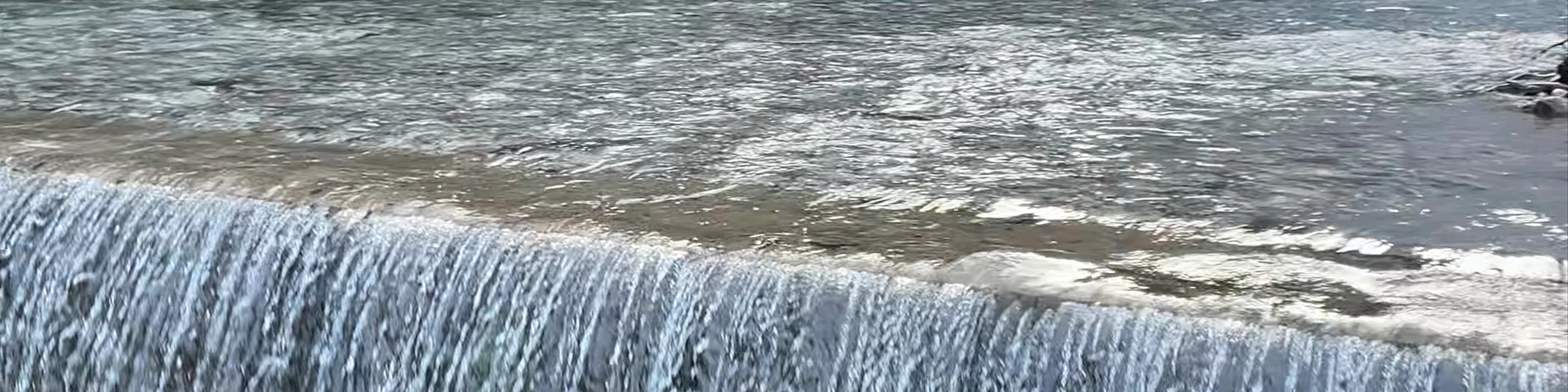 Trikala River House