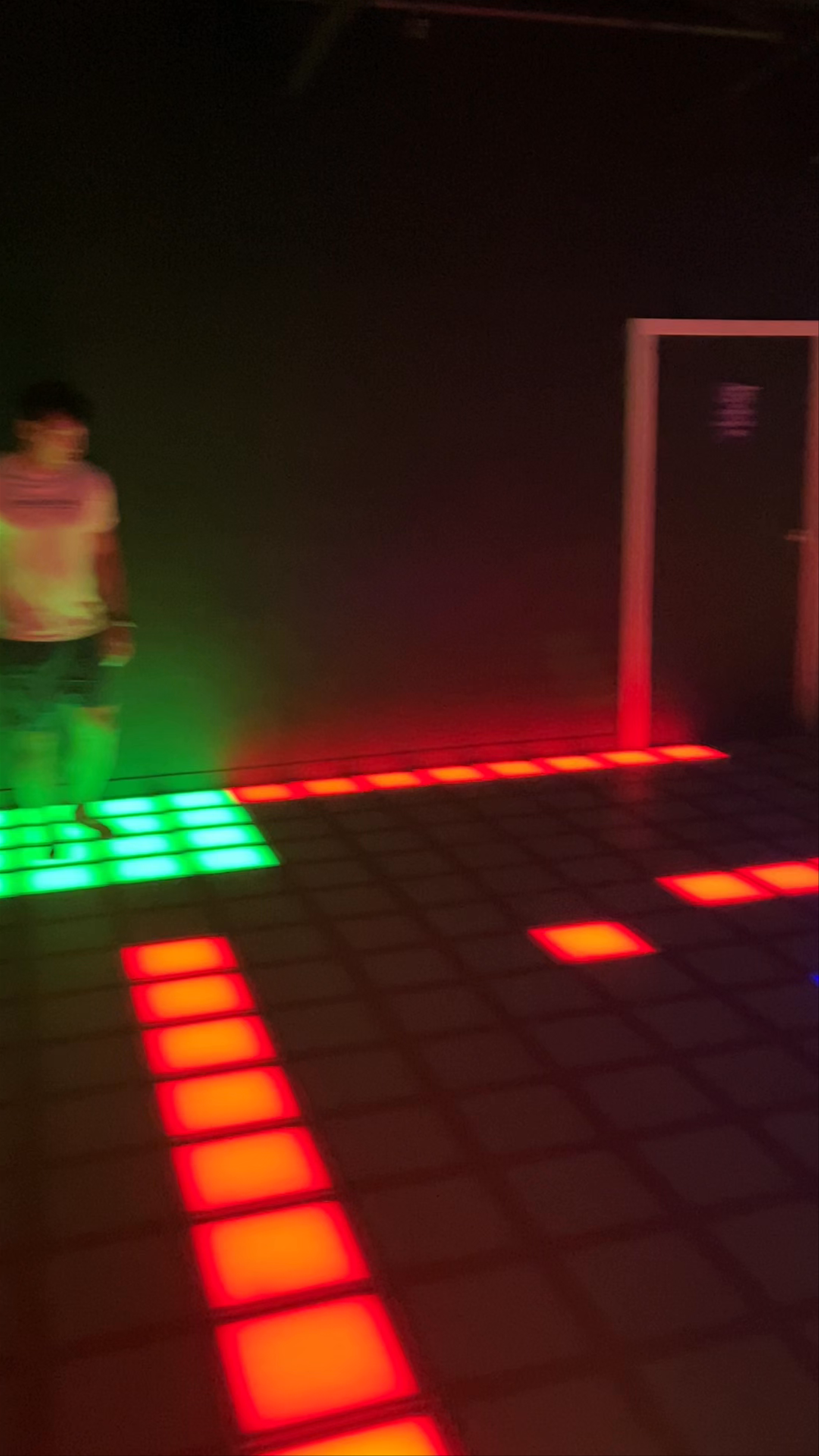 Level Up Games Montréal: Interactive LED Gaming Experience