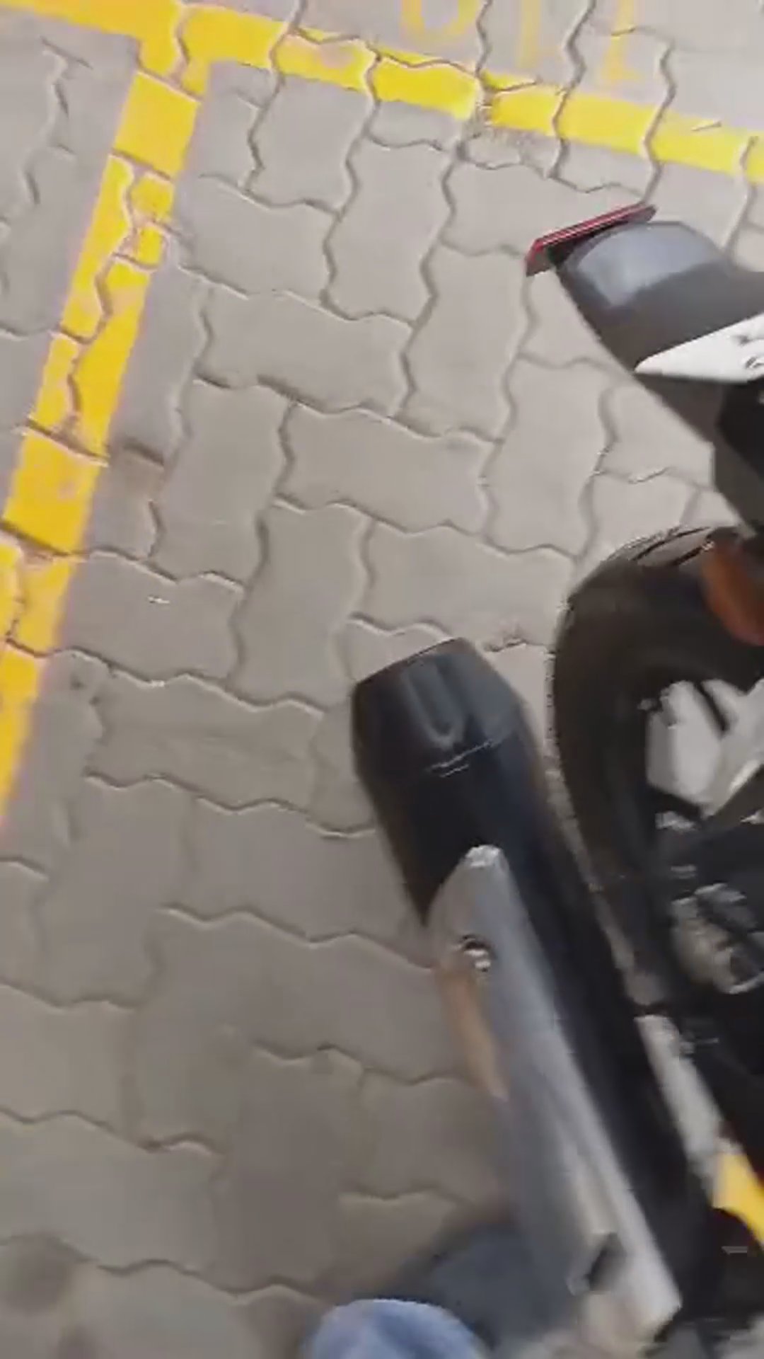 Walk-around video thumbnail