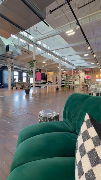 PARLR - Hair Salons Near Me - Framingham, Massachusetts