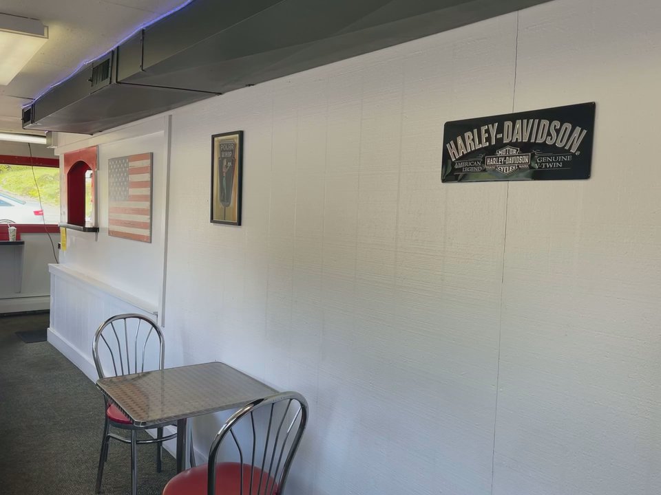 Beau's Burger Shack - View of seating and counter there's more I door seating on the opposite side - Burgers Near Me - Canton, Connecticut