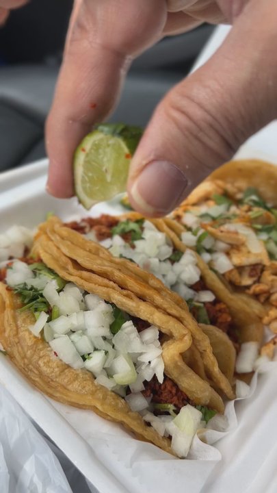 Cessar Tacos - Excellent, fresh, lots of flavor tacos in a clean restaurant. I ordered the chorizo and the chicken and was very happy - Tacos Near Me - Indianapolis, Indiana