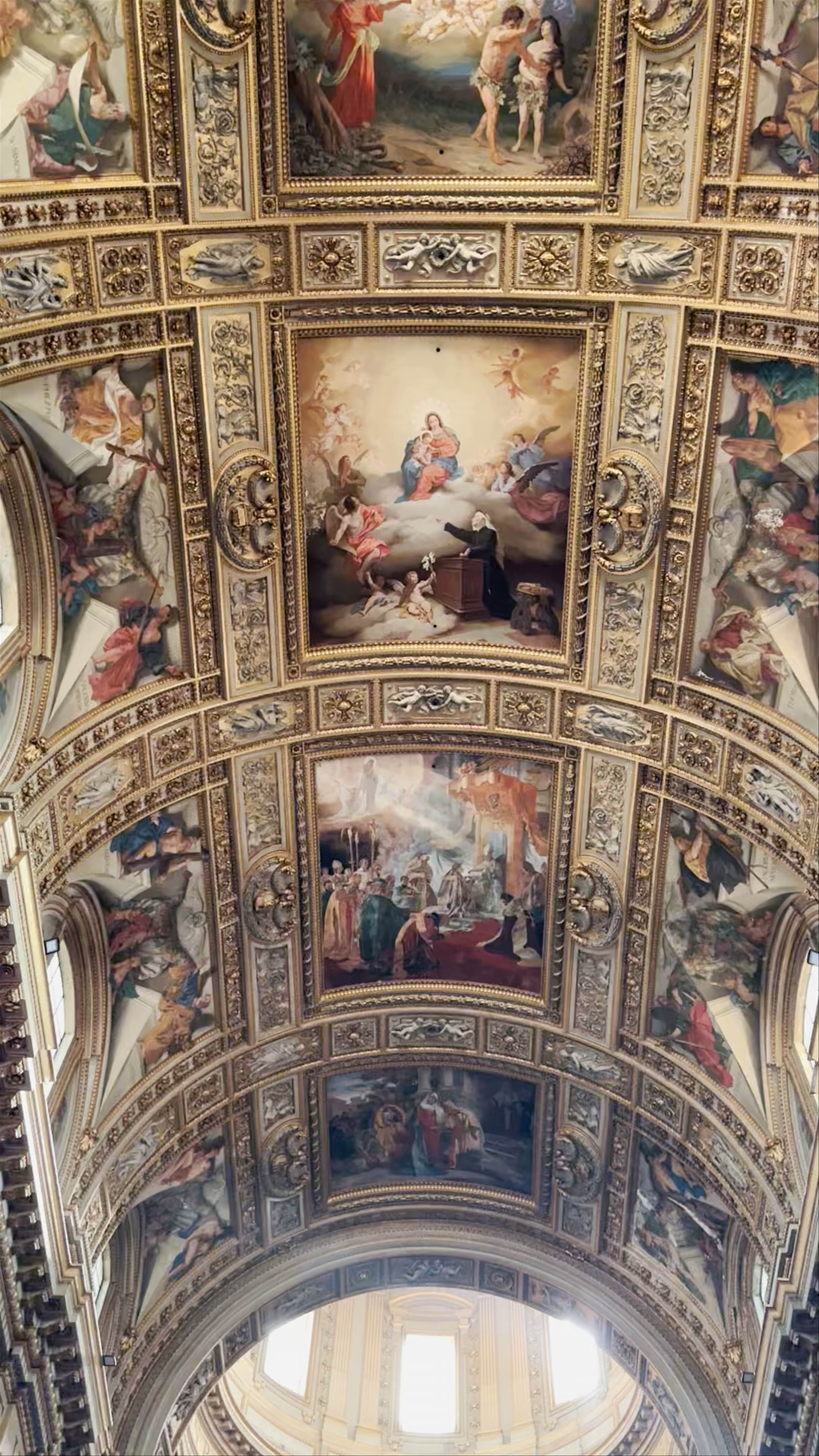 Basilica di Sant'Andrea della Valle: Baroque Masterpiece in Rome