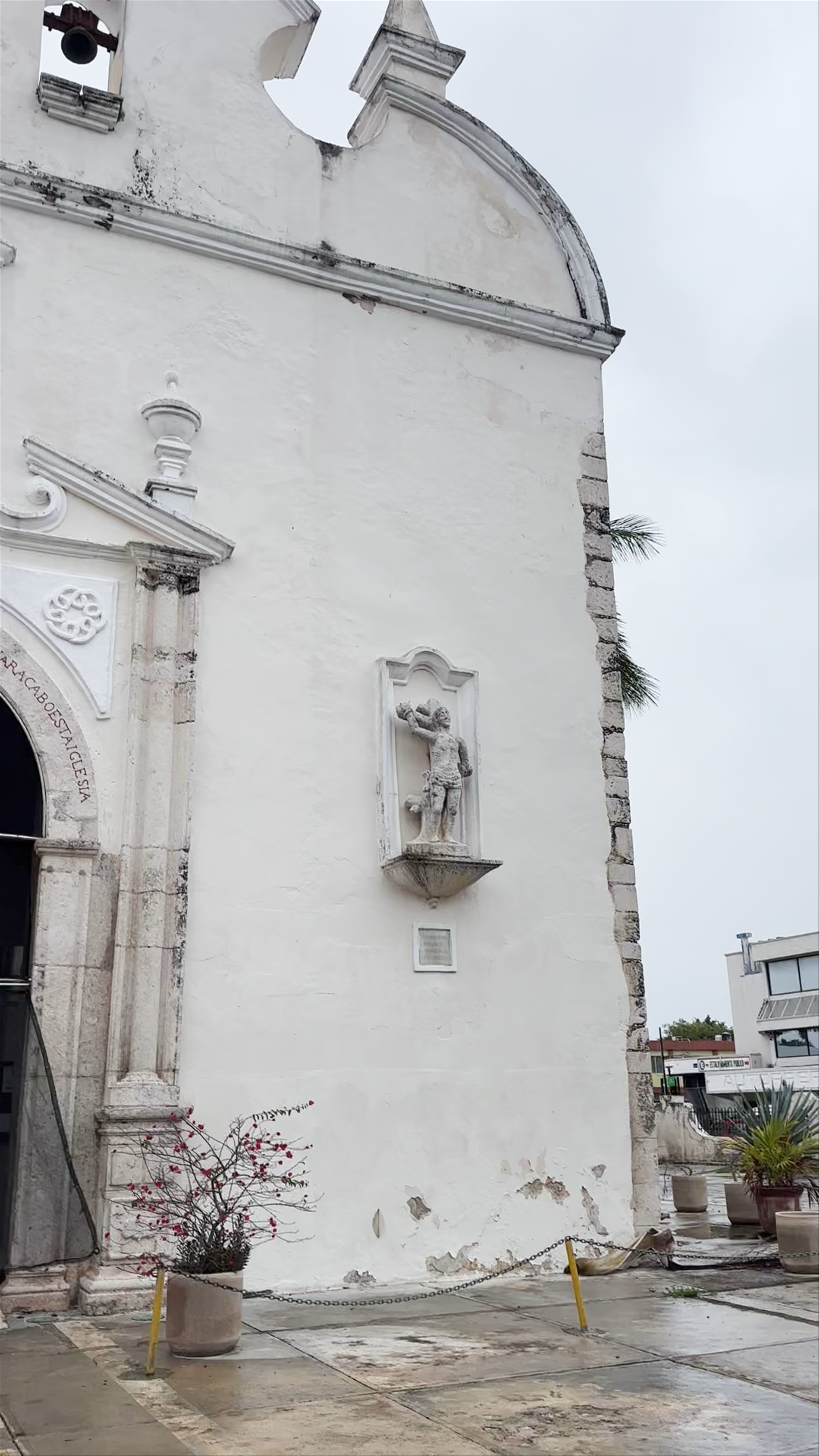 Parroquia de Santiago Apóstol: Historic Colonial Church in Mérida, Yucatán