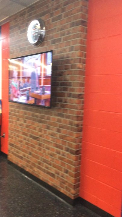 Pep Boys - Tiny waiting room. Loud & smells like garage. - Auto Repair Near Me - Buffalo, New York