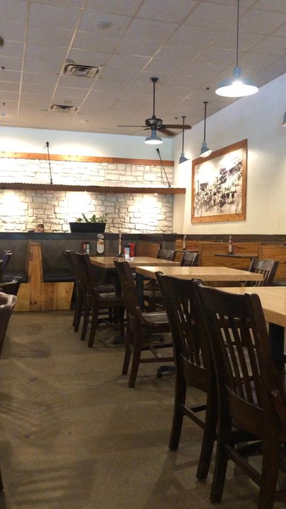 Cotton Patch Cafe - Inside - Southern Near Me - Grapevine, Texas