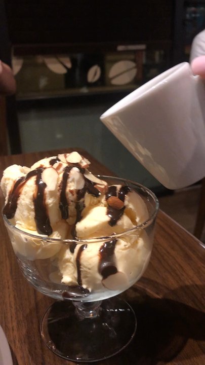 Orange Coffee Bar - Affogato pour - Coffee & Tea Near Me - Duluth, Georgia