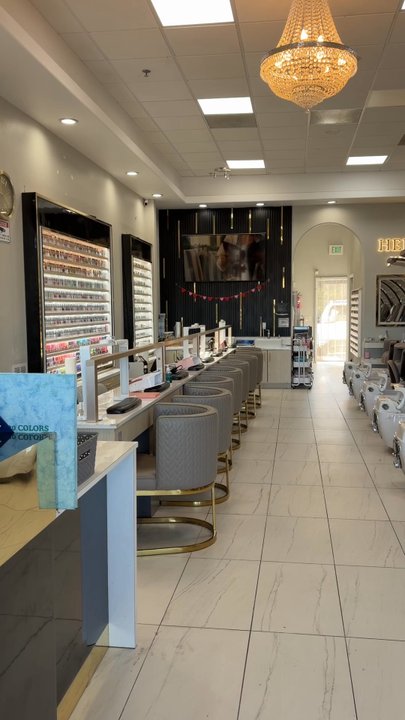 Donella Nails & Spa - Interior - inviting and clean - Nail Salons Near Me - San Diego, California