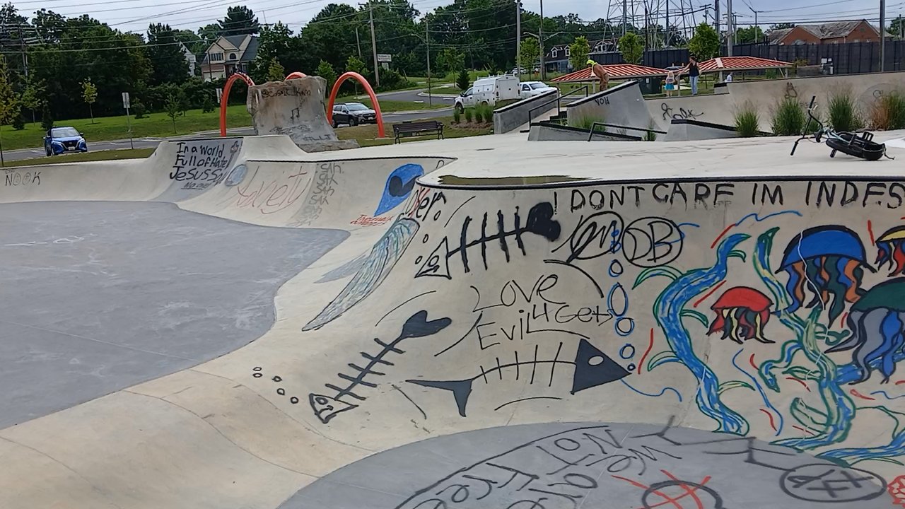 The Dark Slide - Skate Shops Near Me - Des Moines, Iowa