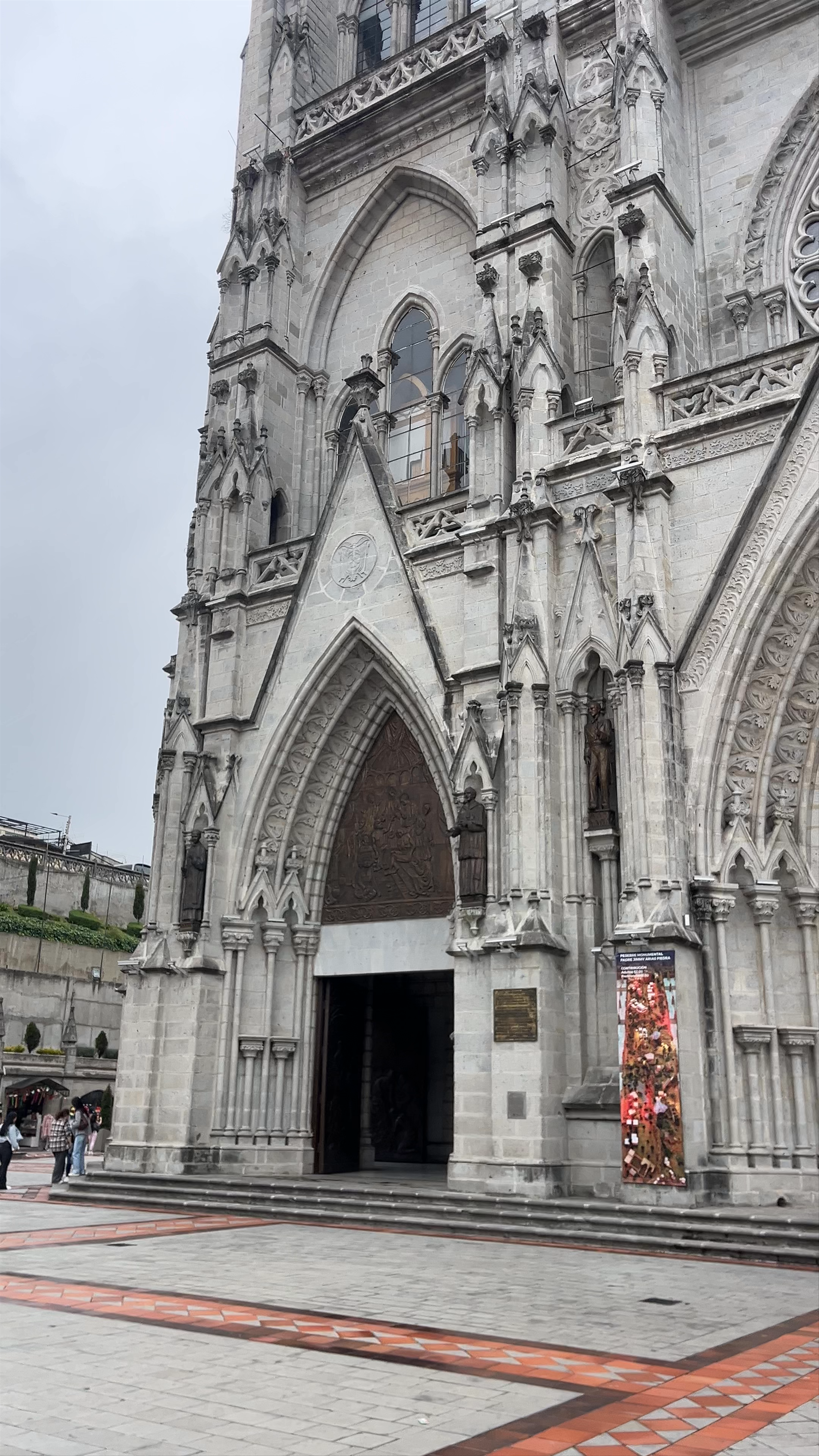Basílica del Voto Nacional