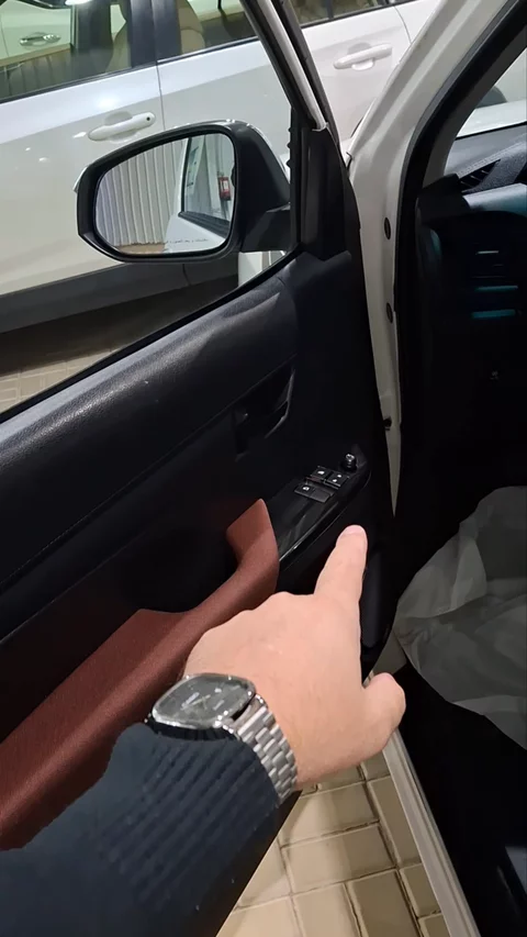 تويوتا هايلكس GLX 2022