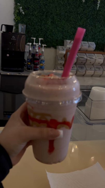 Flight Nutrition - this is my go to when coming to flight nutrition the PP&J protein smoothie highly recommend - Juice Bars & Smoothies Near Me - Modesto, California