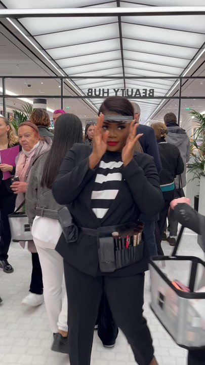 Sephora - Re-Opening Day at Flagship store 10/27/23 - Cosmetics & Beauty Supply Near Me - Paris, 75