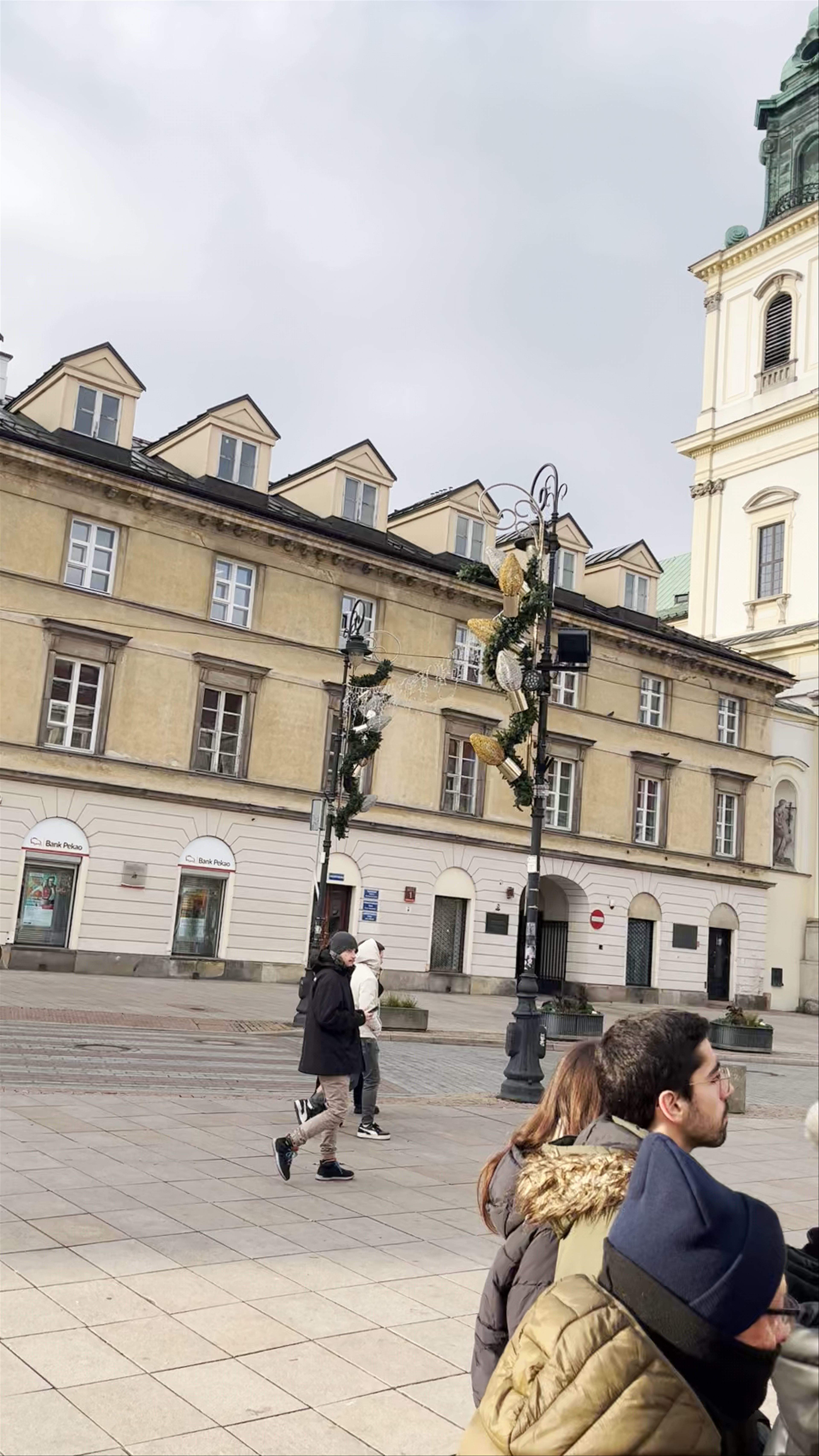 Holy Cross Church: Architectural Majesty in Warsaw's Historic Heart