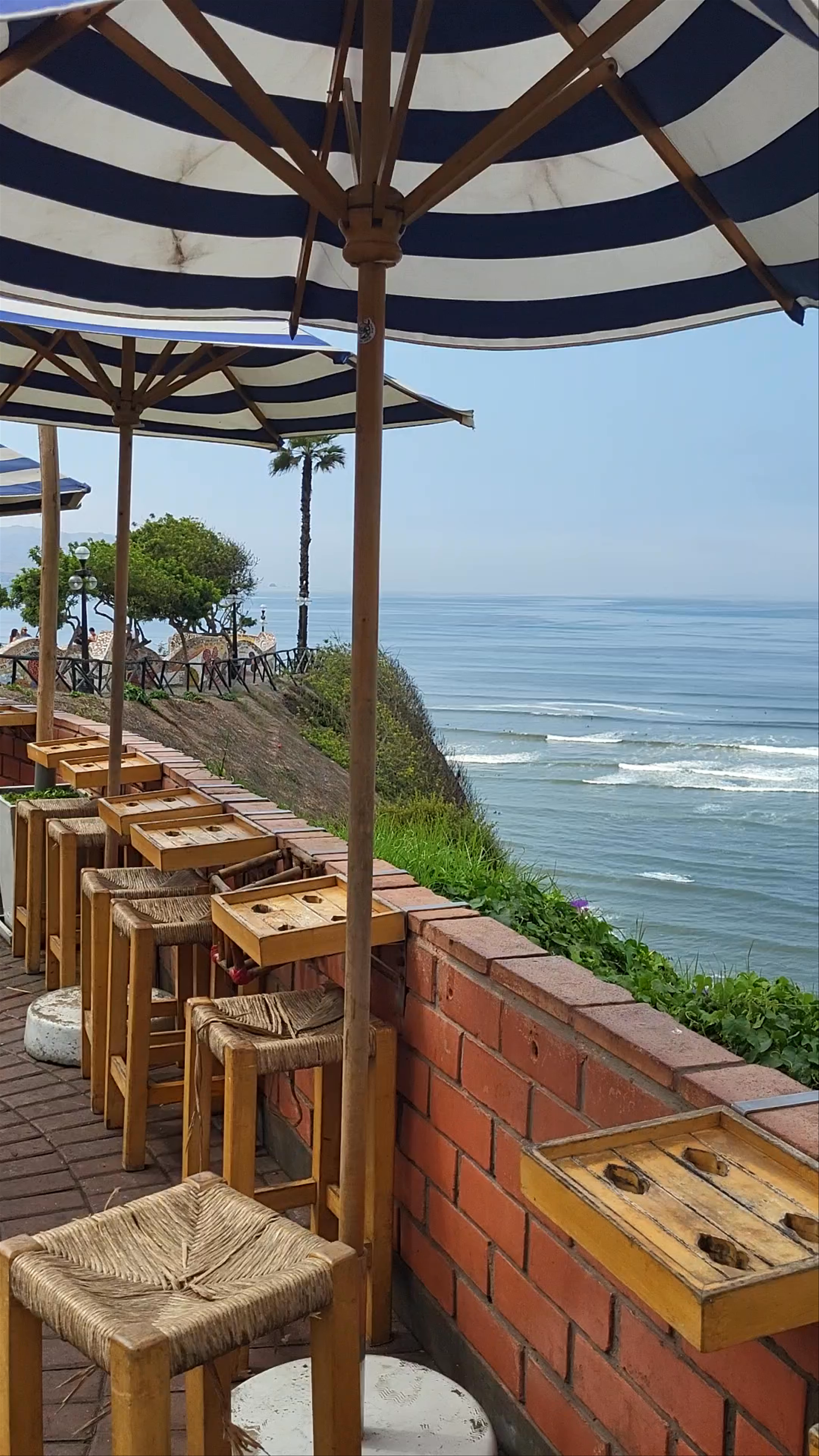 Beso Francés Crepería: Coastal Café Charm in Miraflores, Peru