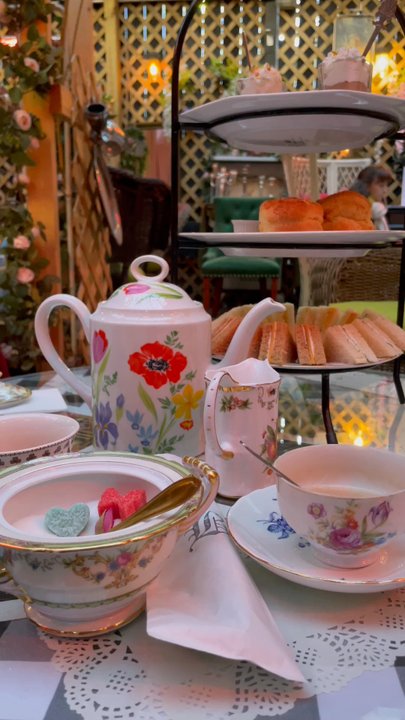 Brooklyn High Low - Tea Rooms Near Me - Brooklyn, New York