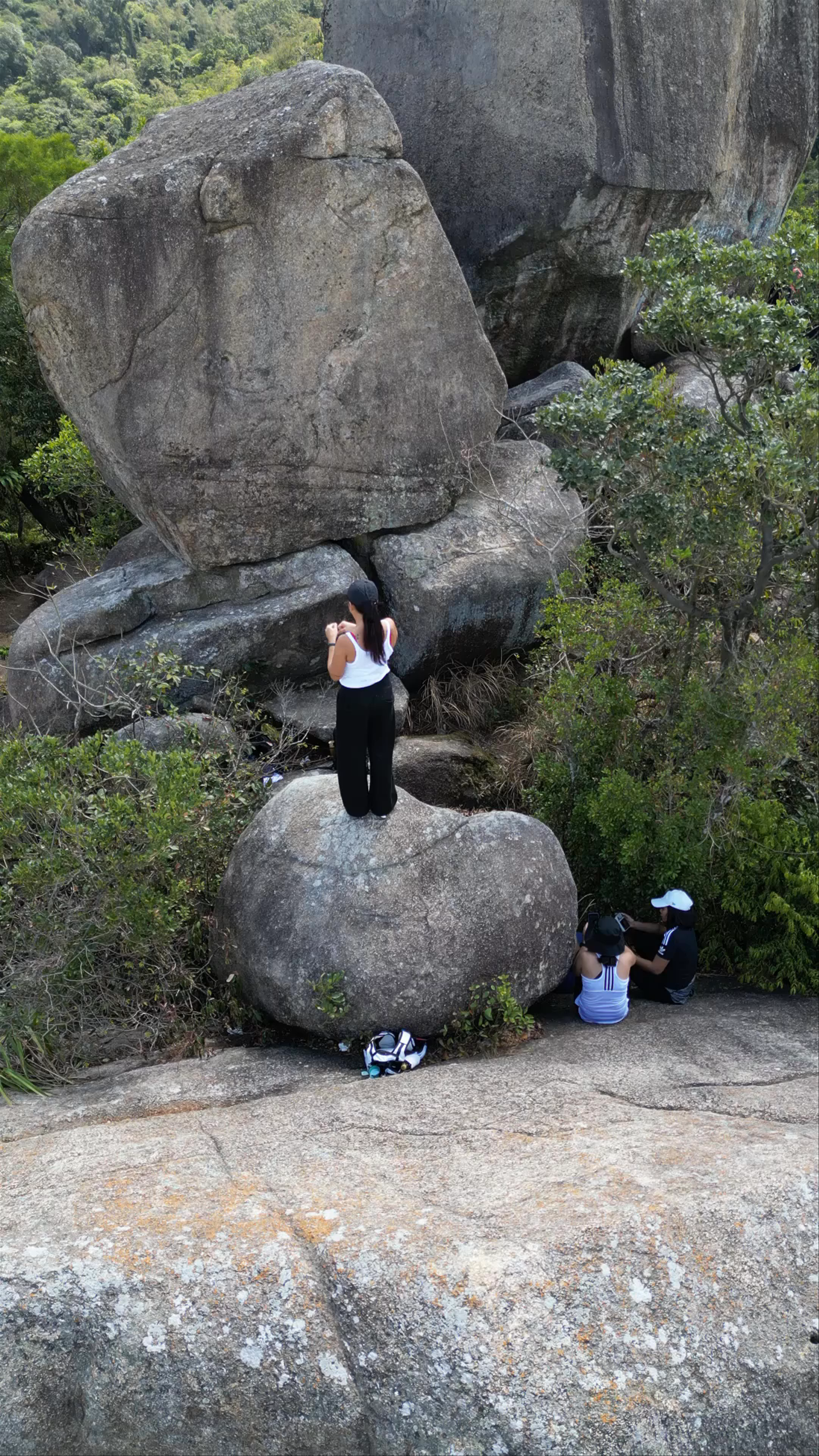 Amah Rock: Mystical Cliffside Serenity in Tai Wai, Hong Kong