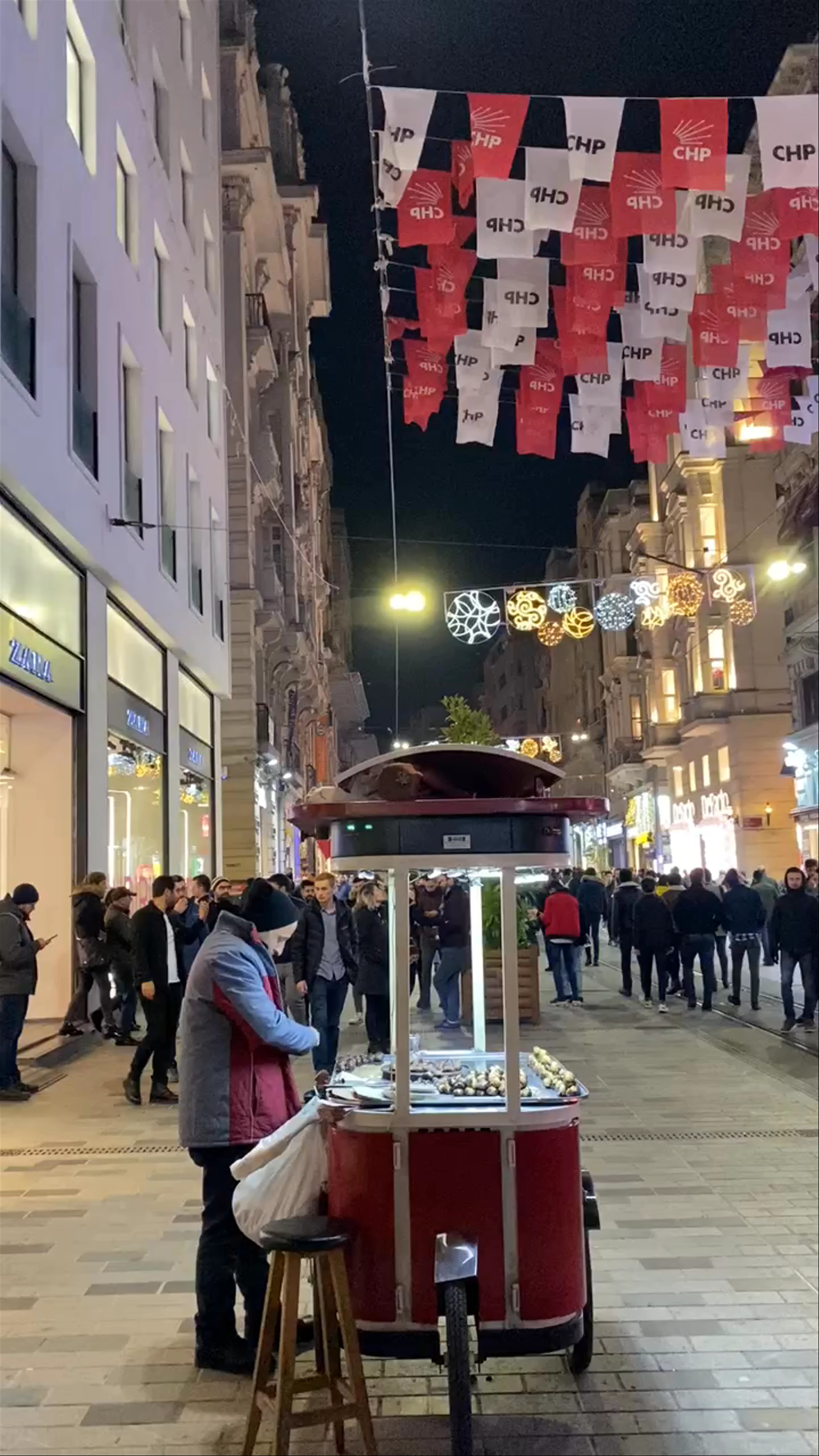 Istiklal Street, Asmalı Mescit