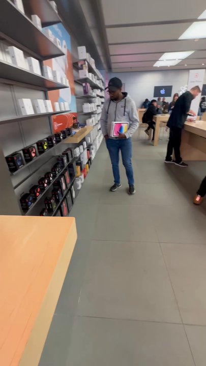 Apple Friendly Center - Store layout - Mobile Phones Near Me - Greensboro, North Carolina