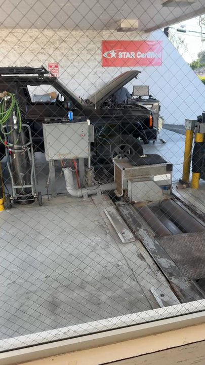 Auto Chek Centers - Easy and Relaxing, great shop to get your smog test done! - Smog Check Stations Near Me - Manhattan Beach, California