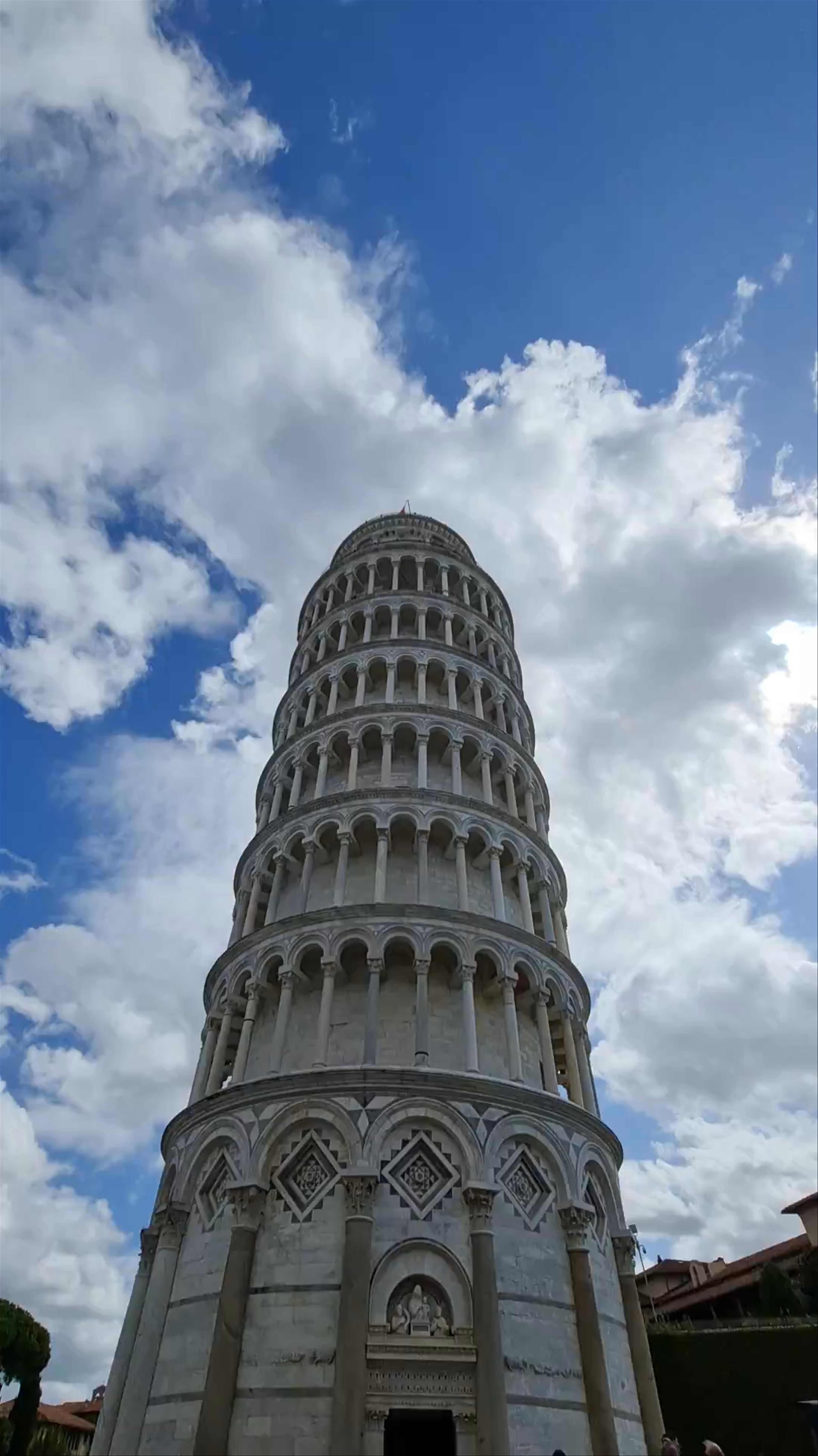 Leaning Tower of Pisa: Iconic Architectural Wonder in Toscana, Italy