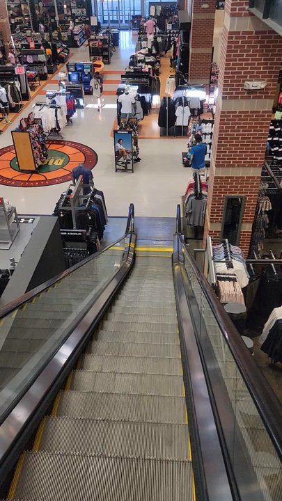 DICK'S Sporting Goods - Sporting Goods Near Me - Gilbert, Arizona