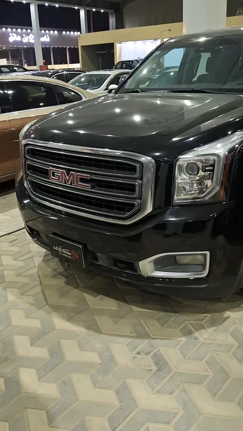 GMC Yukon SLE 2018