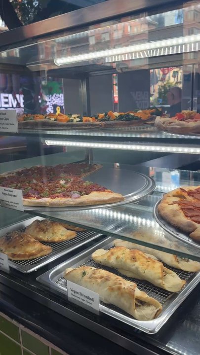 Green Oven Pizza - Pizza Near Me - New York, New York
