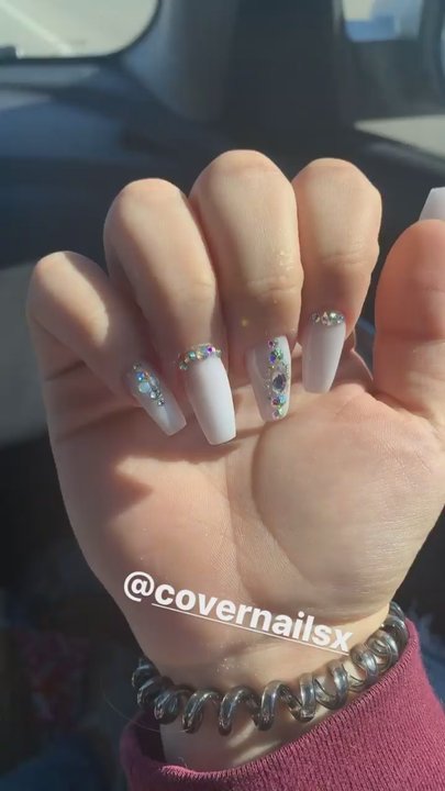 Cover Nails - Nail Salons Near Me - Shakopee, Minnesota
