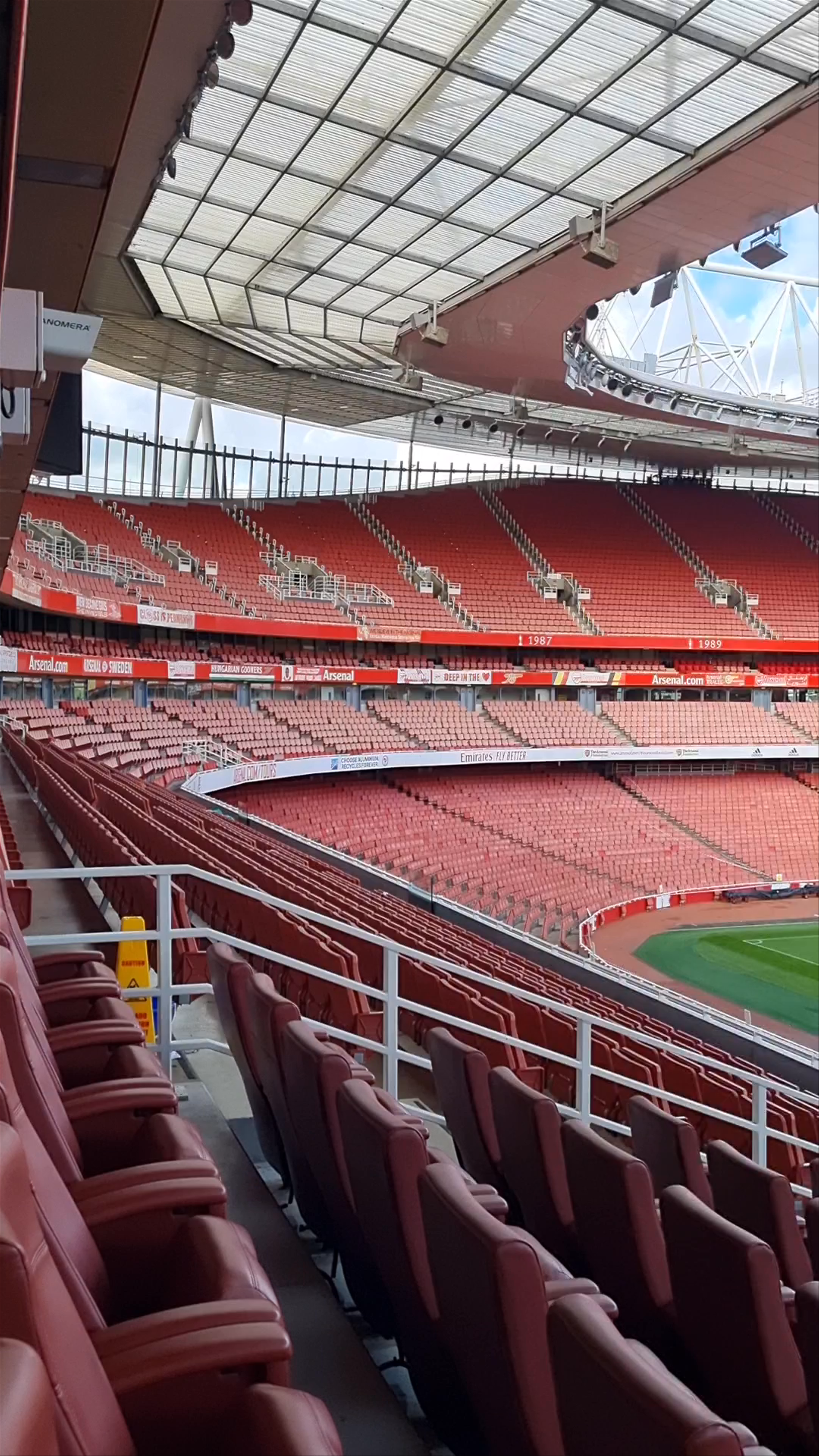 Emirates Stadium Tour: The Heart of Arsenal Football in London
