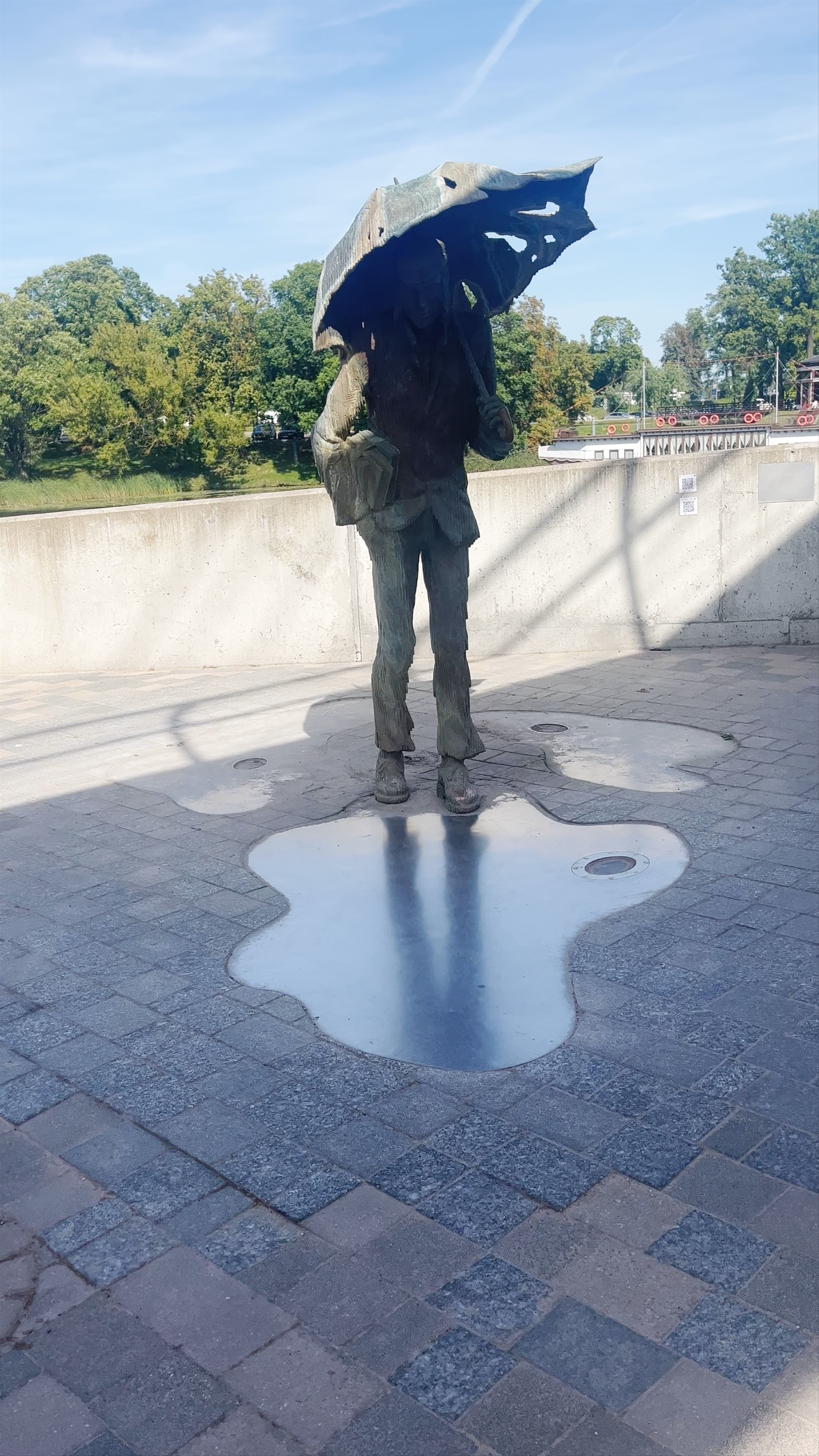 Sculpture "Student of Jelgava"