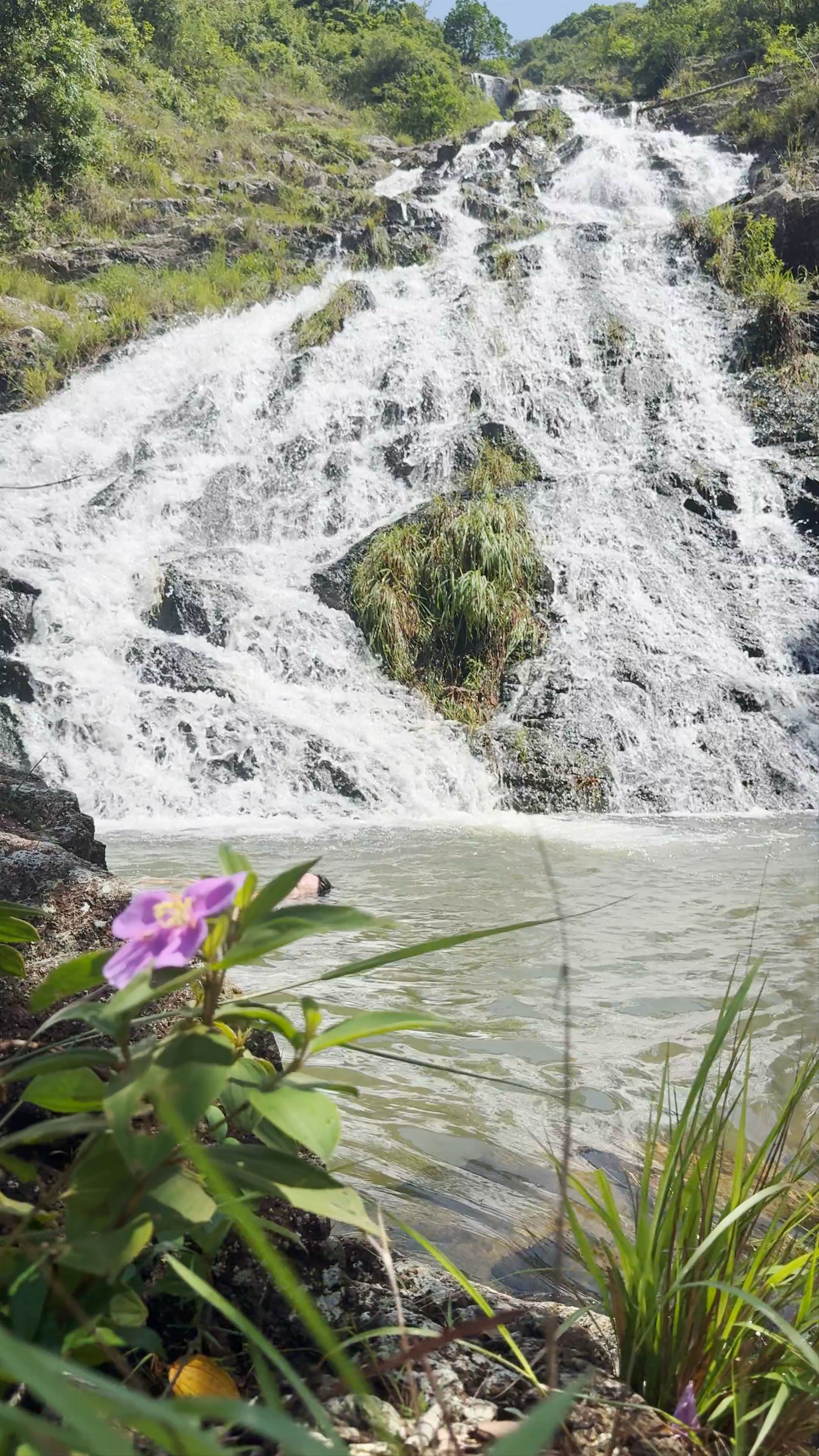 Silvermine Waterfall: A Hidden Natural Oasis in Mui Wo, Hong Kong