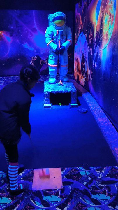 Blacklight Mini Golf - Mini Golf Near Me - East Rutherford, New Jersey