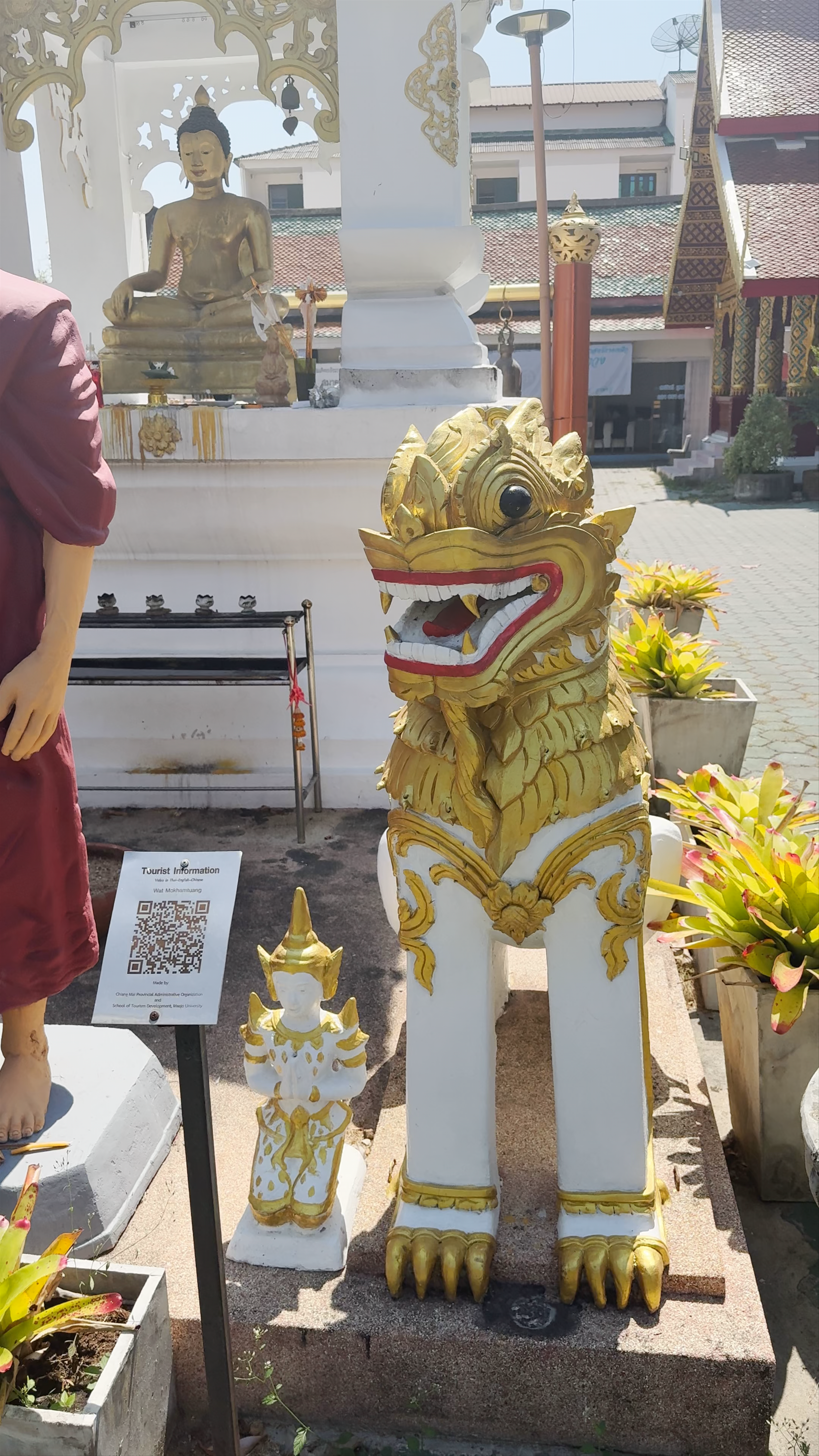 Wat Mo Kham Tuang: Spiritual Serenity in Chiang Mai