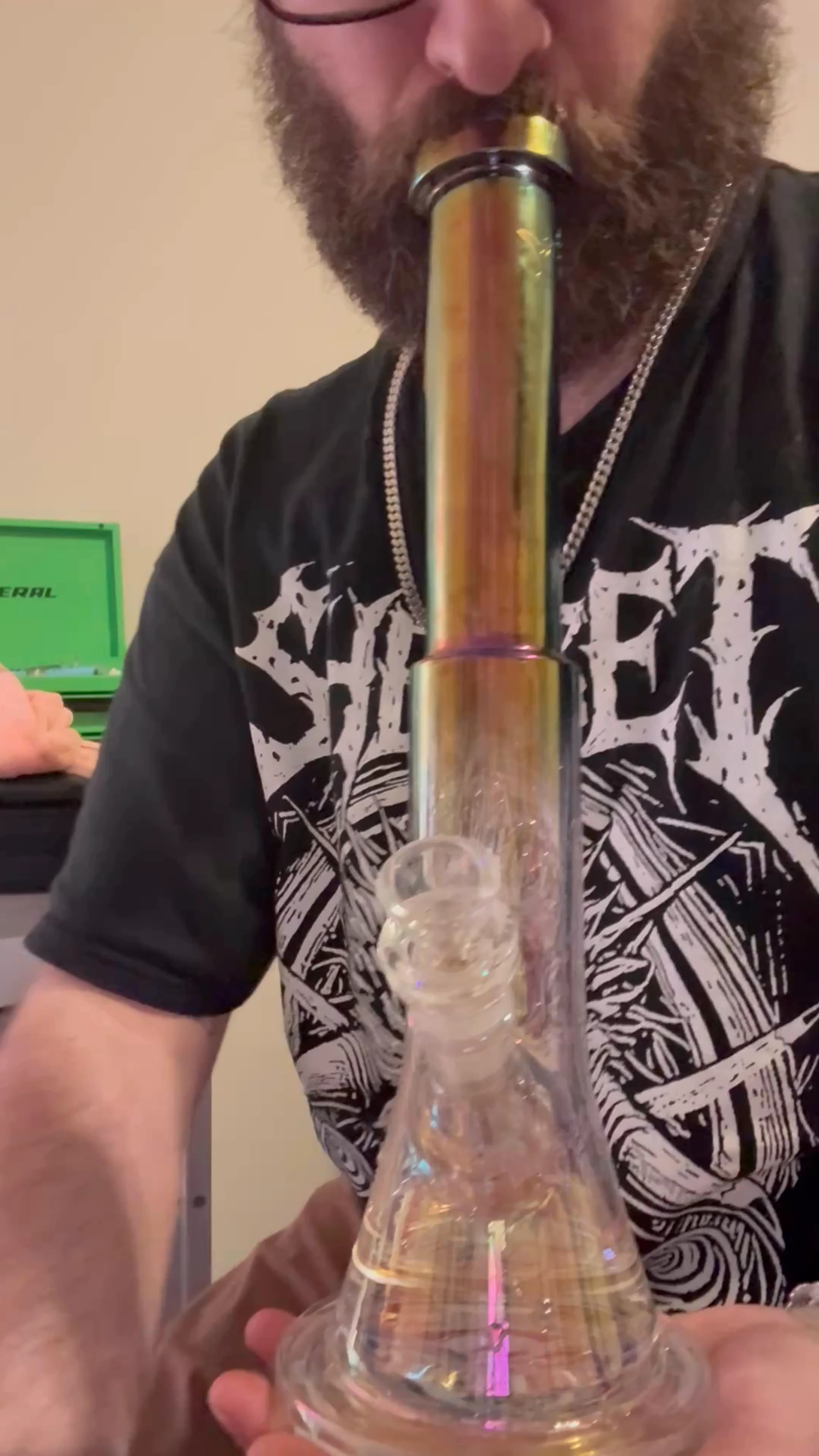Preview pic of Beaker bong 14mm 18”