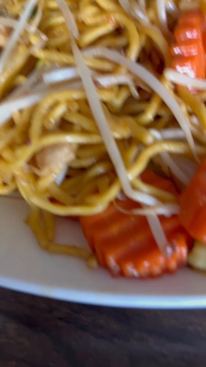 The Lunch Box - Chow Mein - Thai Near Me - Ventura, California