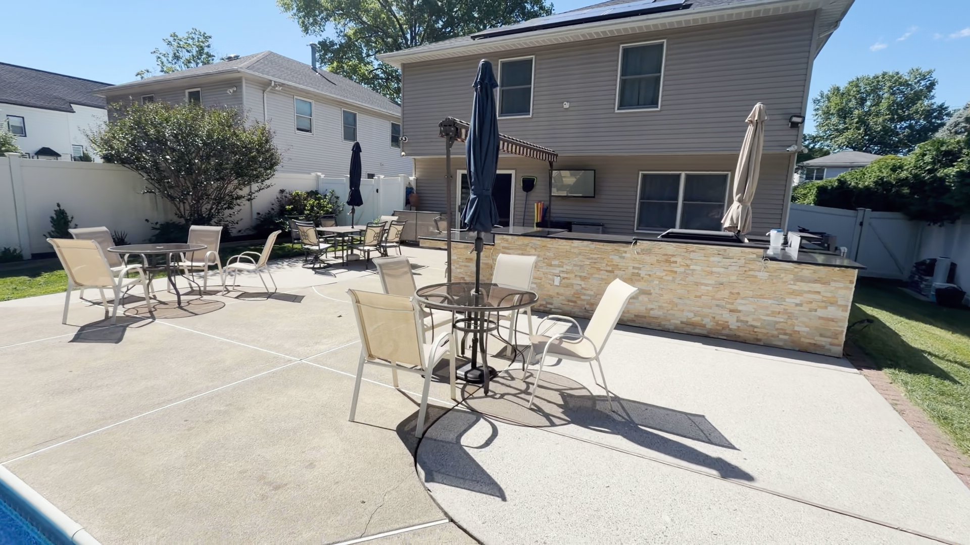 Listing photo-2