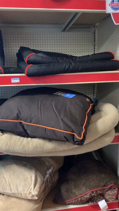 Tractor Supply - BIG DOG BEDS. Score! - Farming Equipment Near Me - Dixon, California