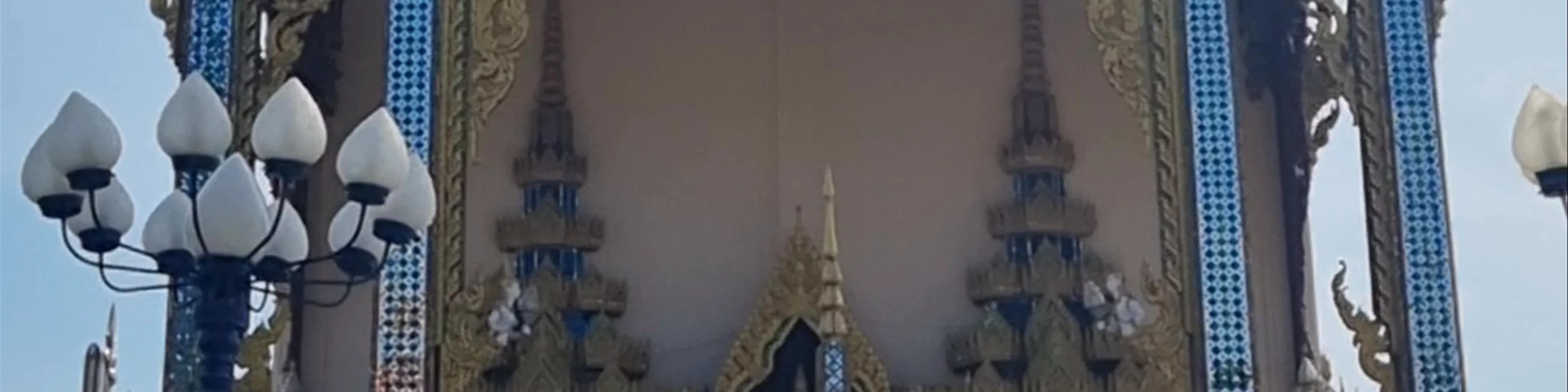 Wat Plai Laem