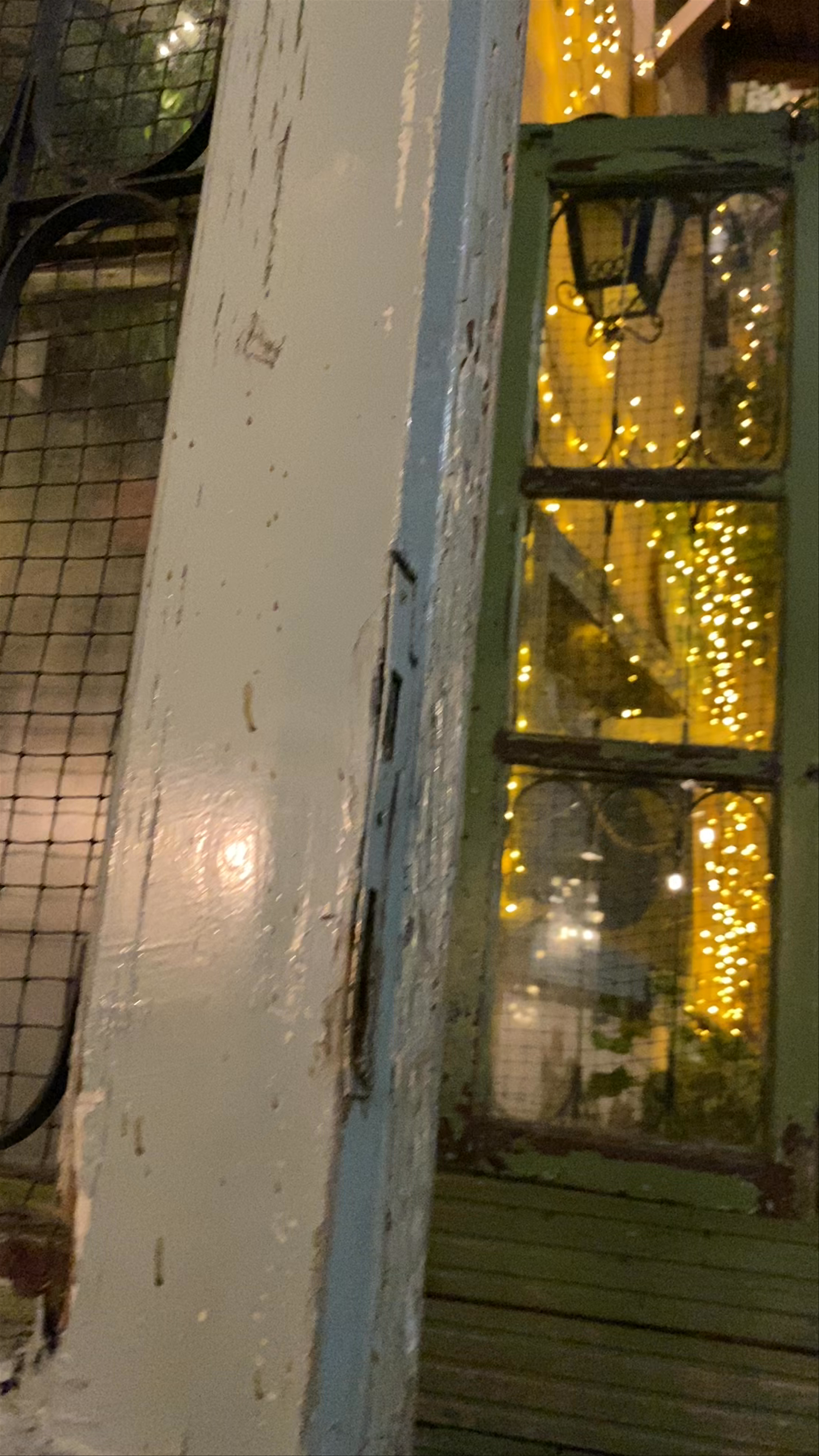 Evening Magic at Lyra Restaurant Athens: Cozy Nights & Rustic Charm