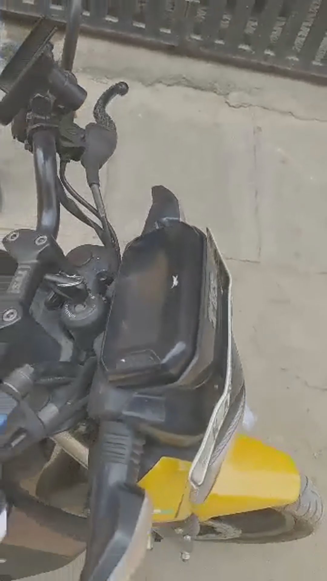 Walk-around video thumbnail