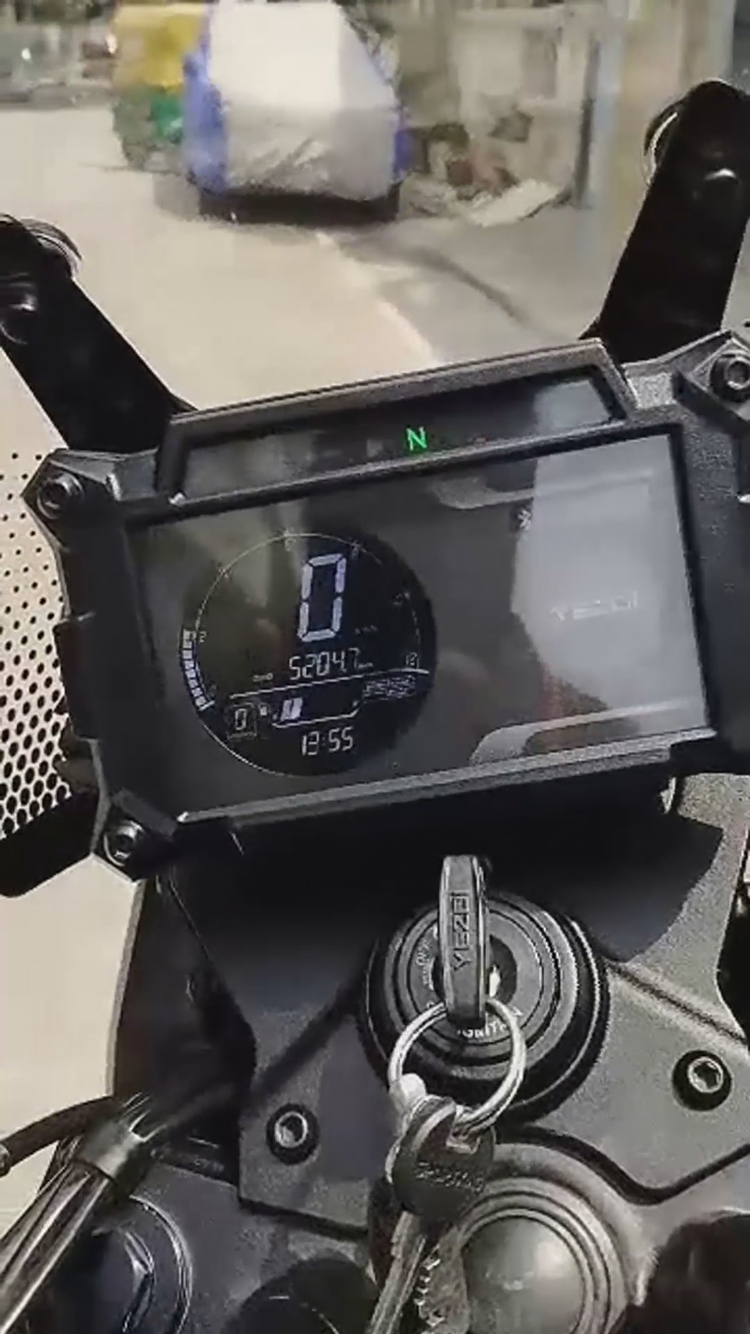 Walk-around video thumbnail