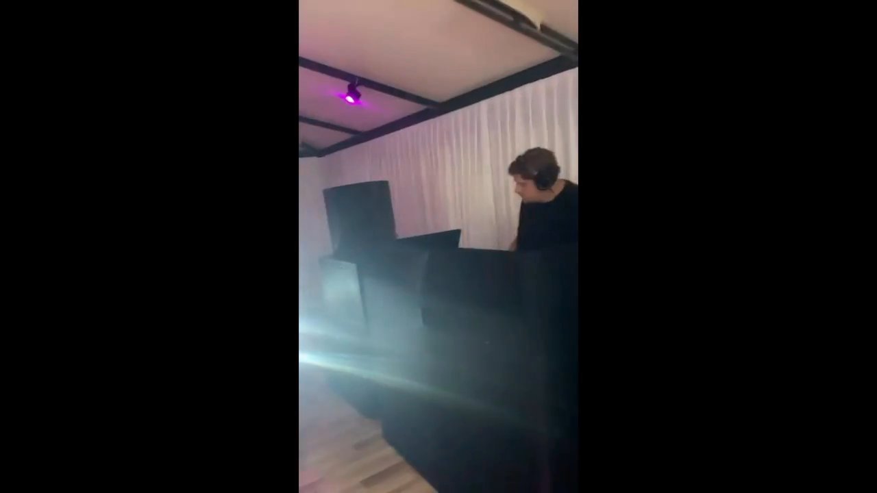 DJ Leo - With Sax (Live Showreel) - video 3