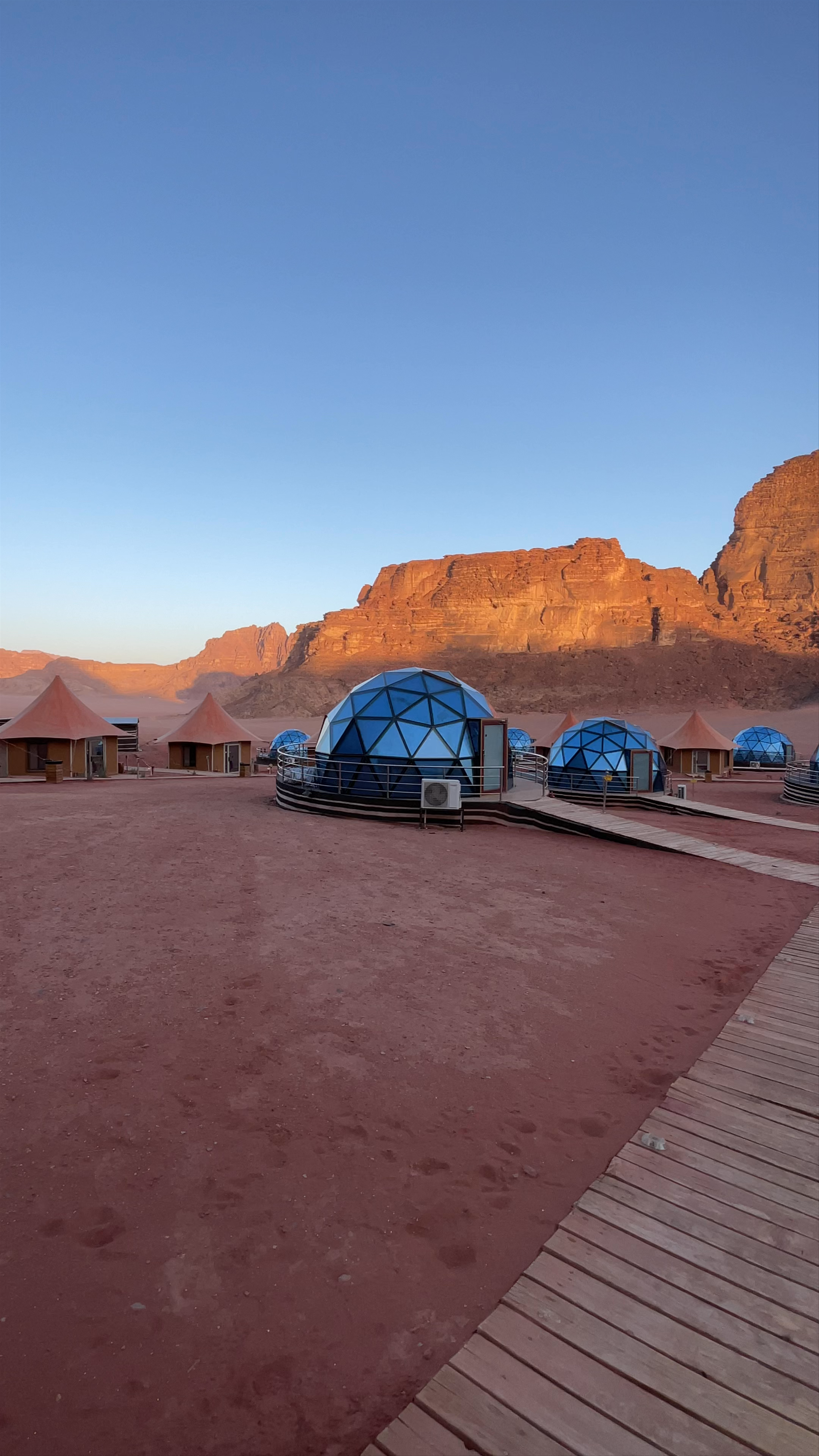 Memories Aicha Luxury Camp: Stargazing in Jordan's Desert Oasis