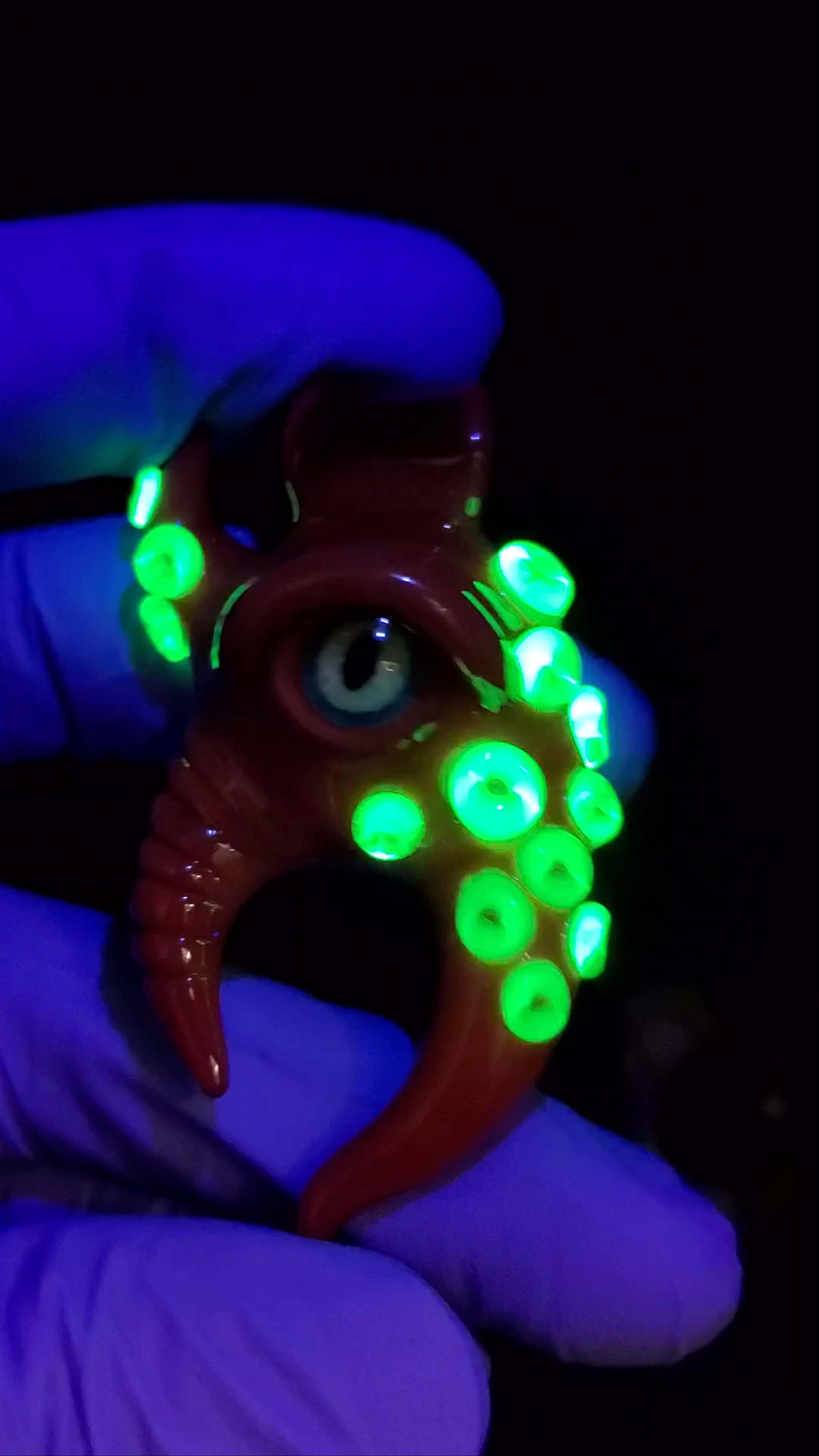 Preview pic of UV mini alien key