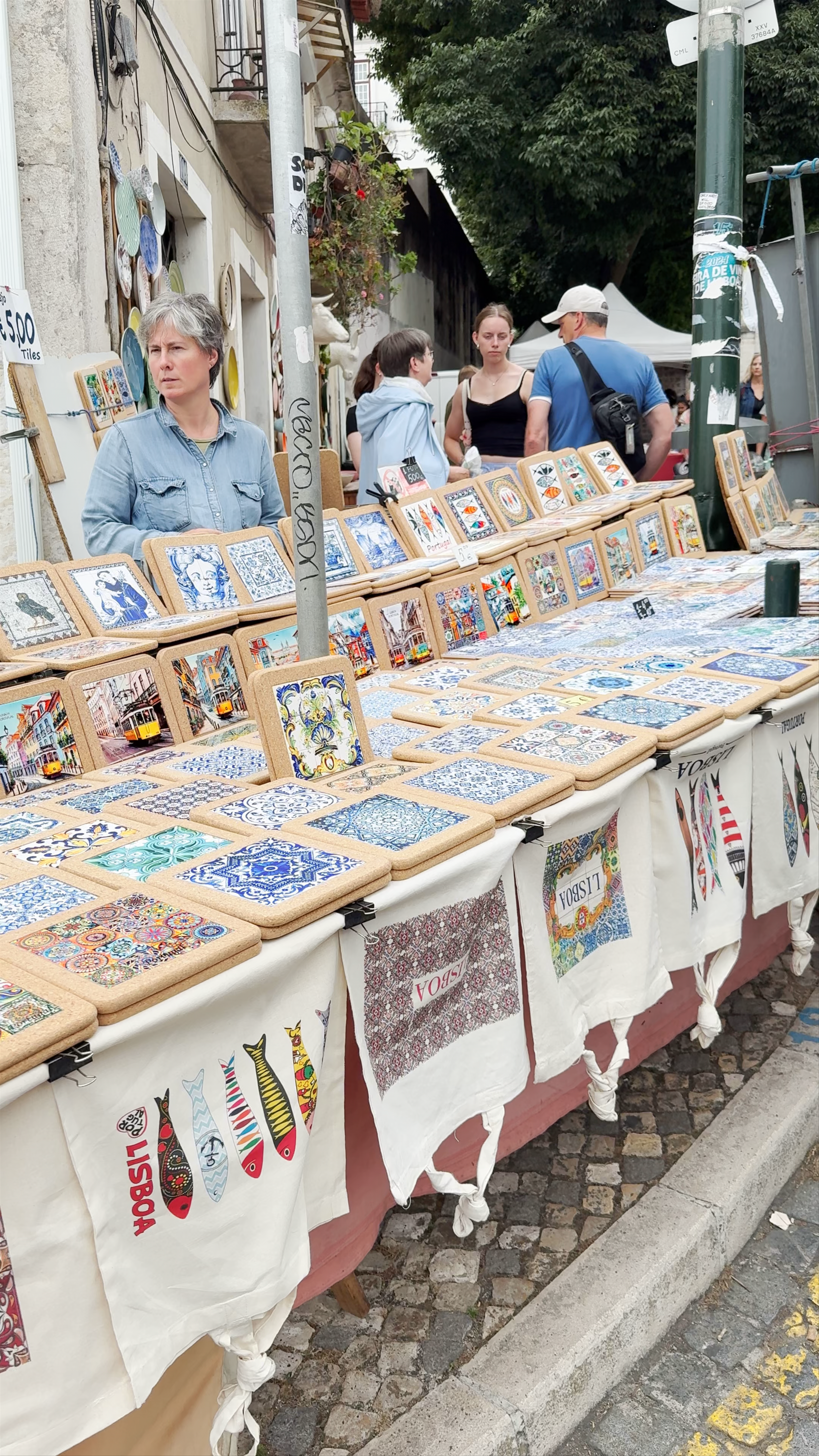Campo de Santa Clara Market: Lisbon’s Vibrant Outdoor Bazaar