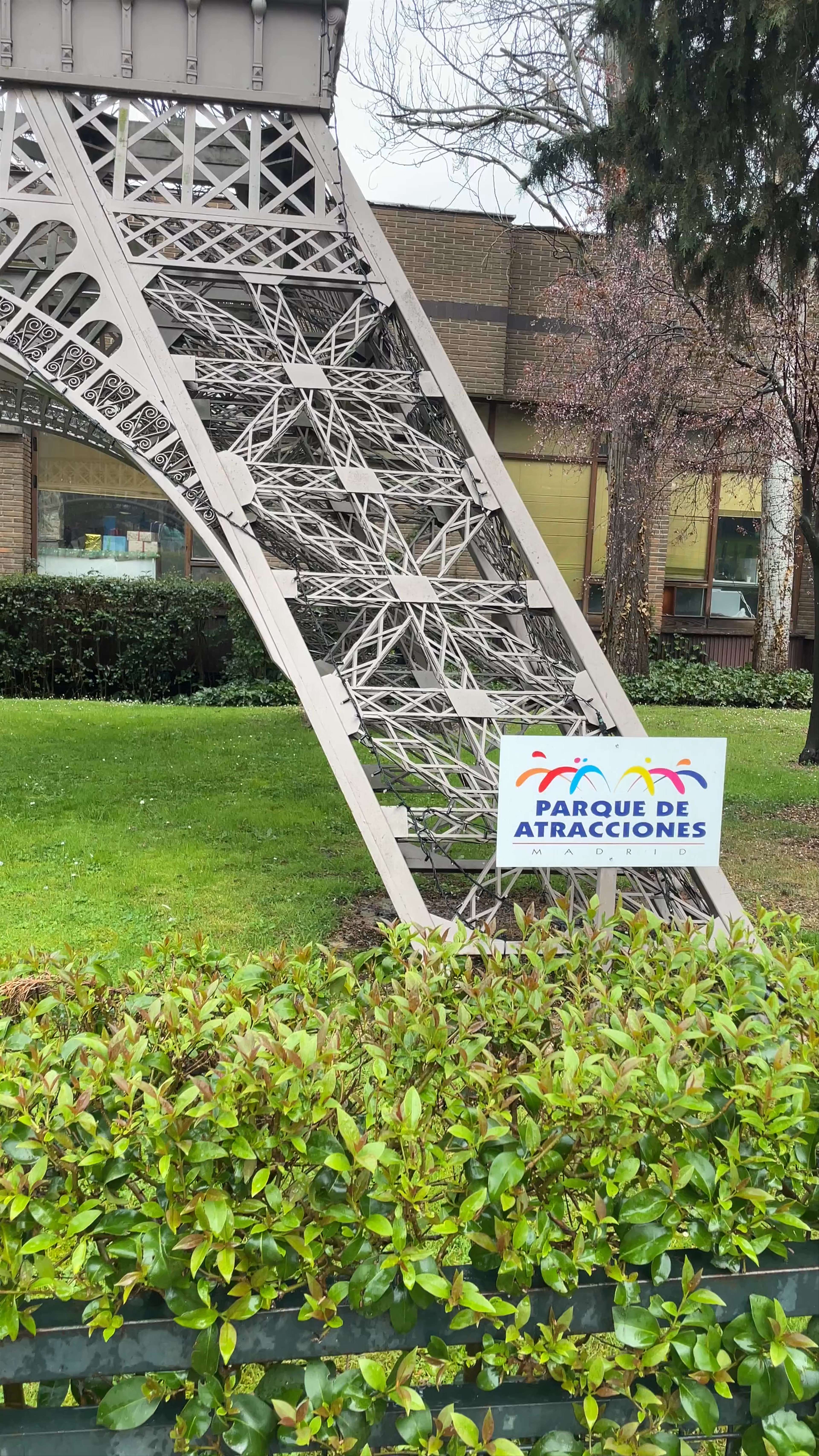 Parque de Atracciones de Madrid: Family Fun and Adventure in the Heart of Madrid